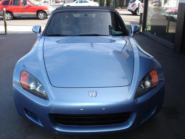 Honda S2000 2002 photo 2