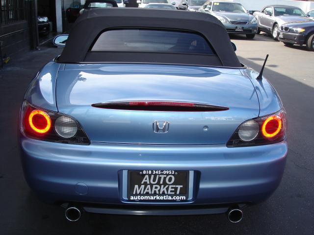 Honda S2000 2002 photo 3