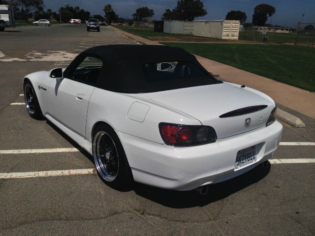 Honda S2000 2003 photo 4