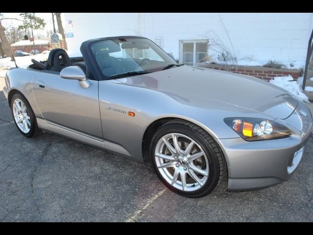 Honda S2000 2004 photo 2