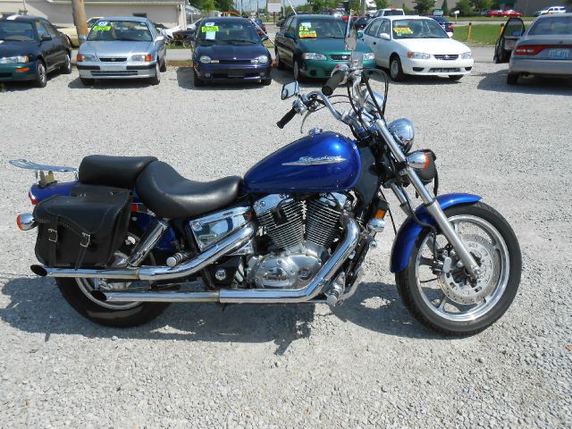 Honda Shadow 2004 photo 3