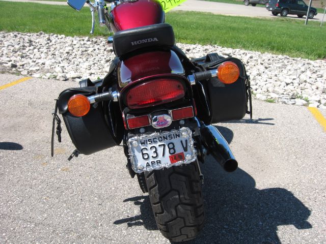 Honda Shadow 2004 photo 6