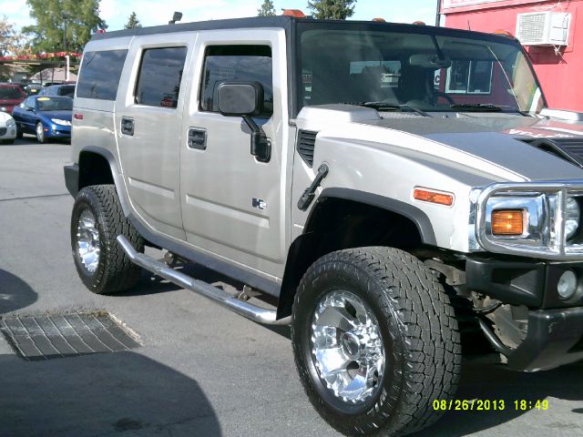 Hummer H2 Scion XB SUV