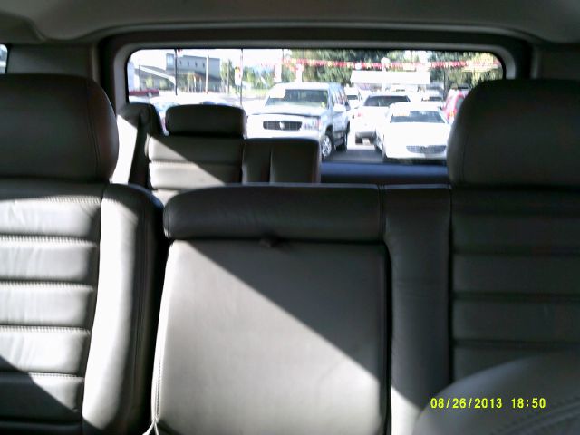 Hummer H2 2003 photo 2