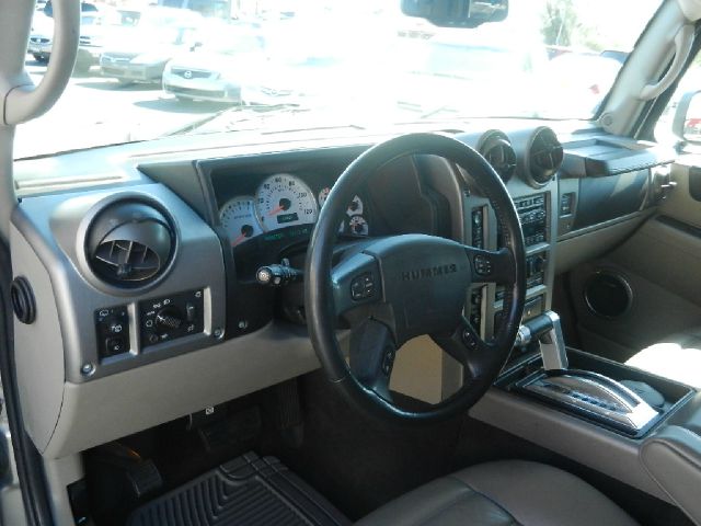 Hummer H2 2003 photo 21