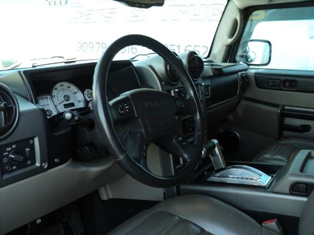 Hummer H2 2003 photo 2