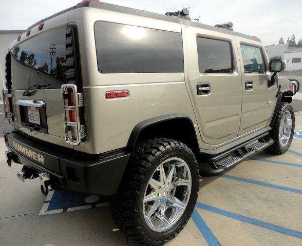 Hummer H2 Scion XB SUV