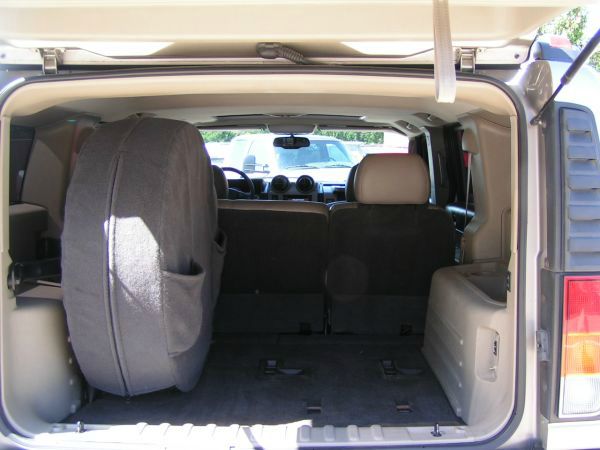 Hummer H2 2003 photo 4