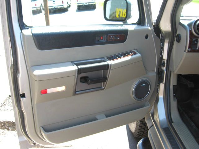 Hummer H2 2003 photo 15