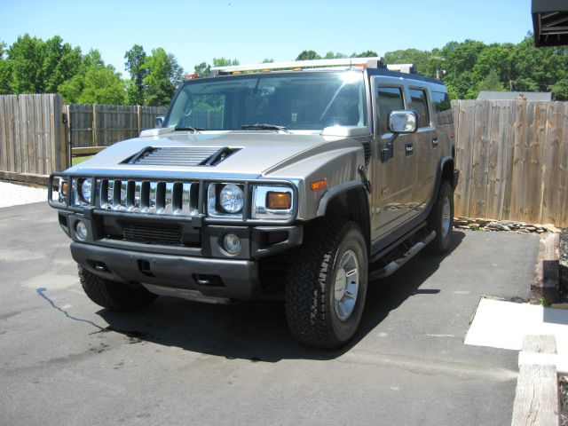 Hummer H2 2003 photo 16