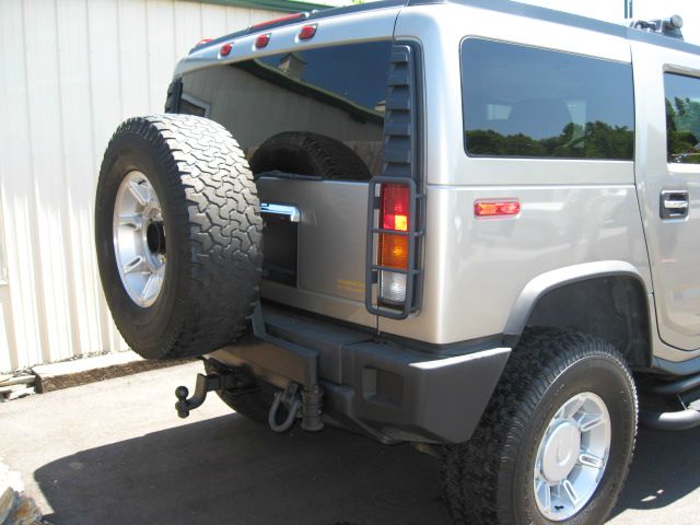 Hummer H2 2003 photo 18