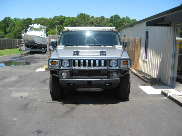 Hummer H2 2003 photo 2