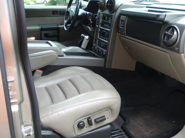 Hummer H2 2003 photo 2