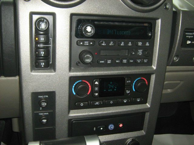 Hummer H2 2003 photo 12