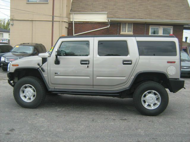 Hummer H2 2003 photo 15