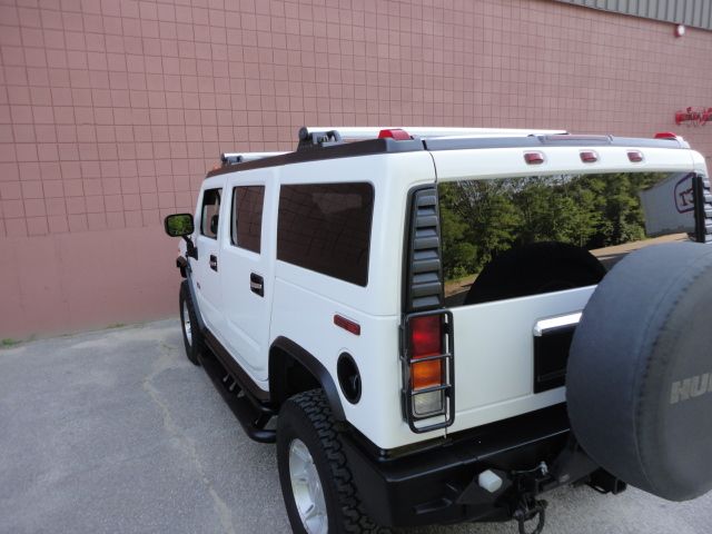 Hummer H2 2003 photo 2