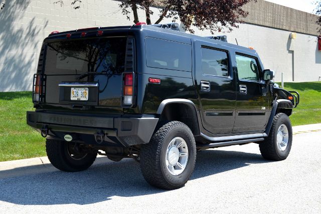 Hummer H2 2003 photo 2