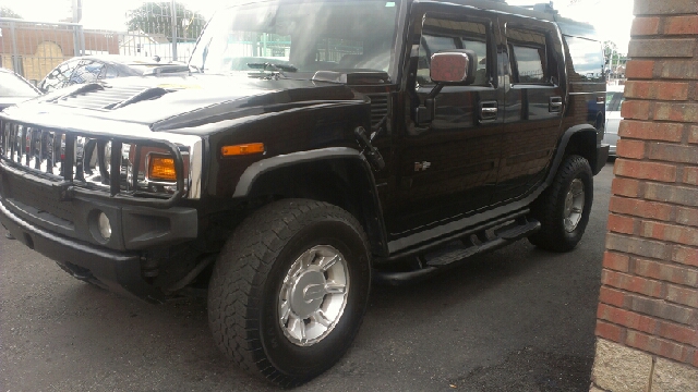 Hummer H2 2003 photo 1