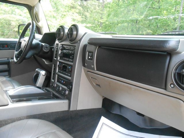 Hummer H2 2003 photo 12