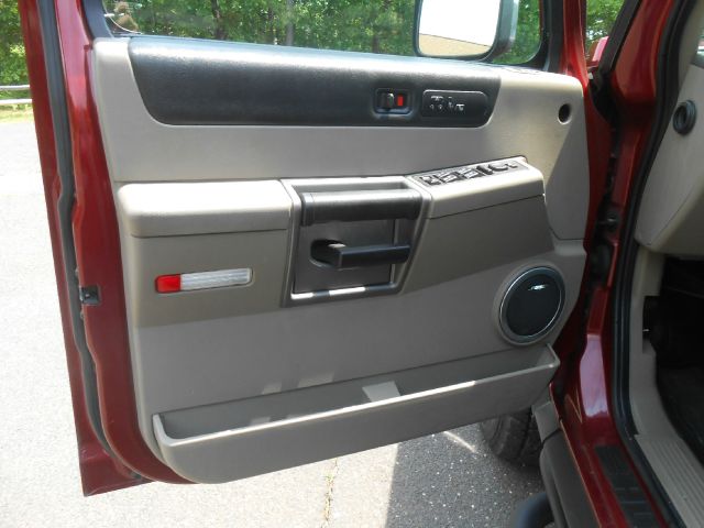 Hummer H2 2003 photo 23