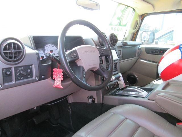 Hummer H2 2003 photo 2