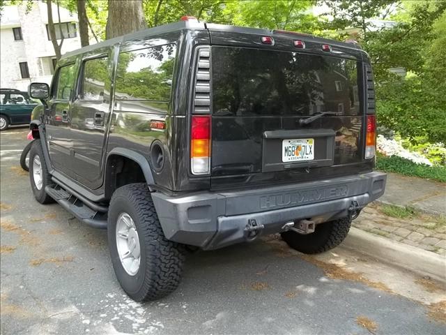 Hummer H2 2003 photo 2