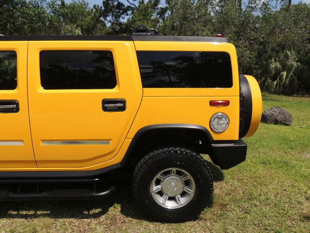 Hummer H2 2003 photo 29