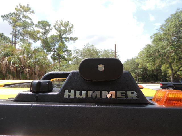 Hummer H2 2003 photo 36