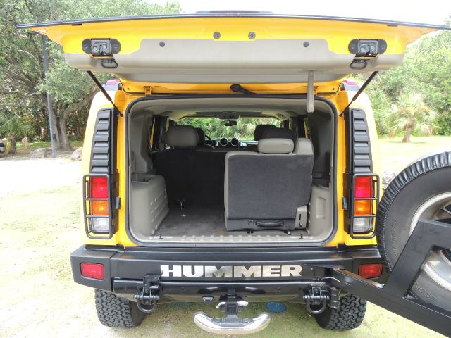 Hummer H2 2003 photo 56