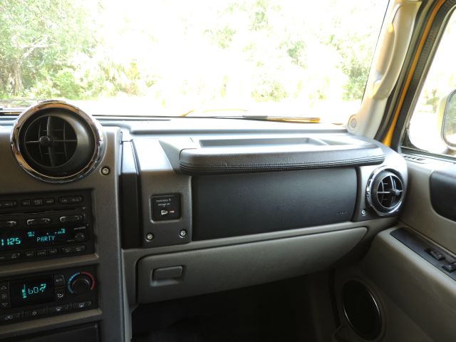 Hummer H2 2003 photo 74