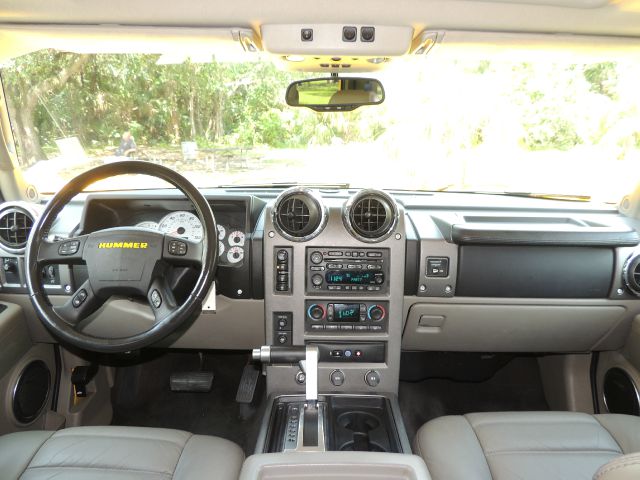 Hummer H2 2003 photo 81