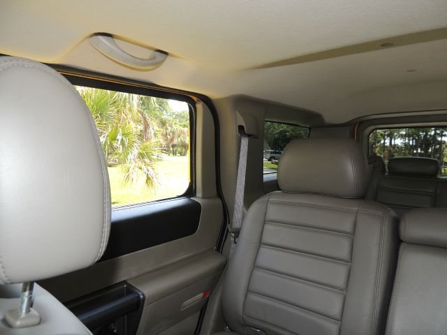 Hummer H2 2003 photo 82