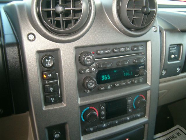 Hummer H2 2004 photo 5