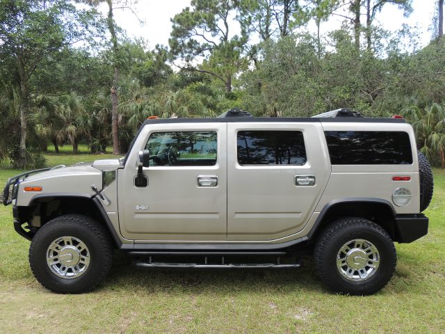 Hummer H2 2004 photo 103