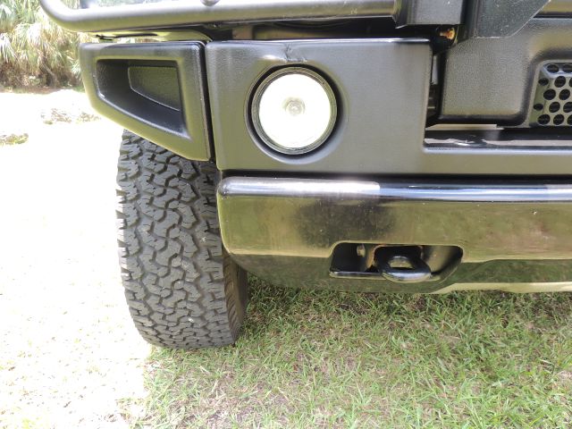 Hummer H2 2004 photo 12