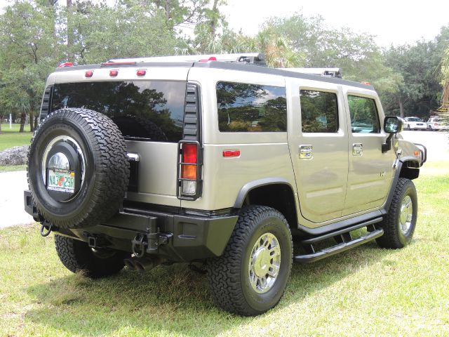 Hummer H2 2004 photo 127