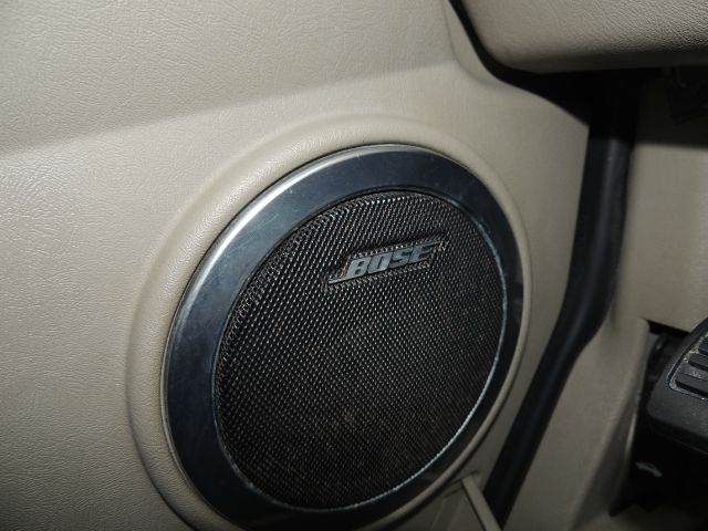 Hummer H2 2004 photo 128