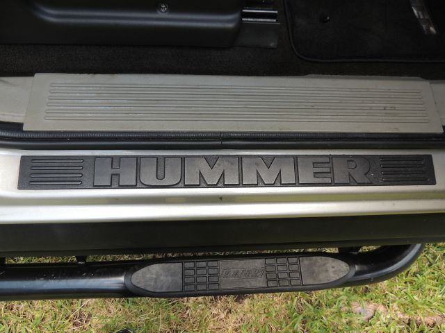 Hummer H2 2004 photo 13