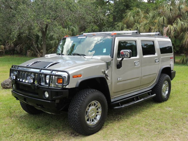 Hummer H2 2004 photo 3