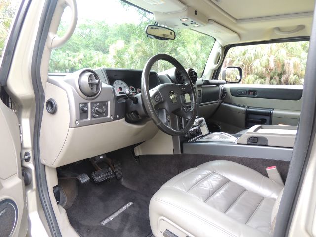 Hummer H2 2004 photo 61