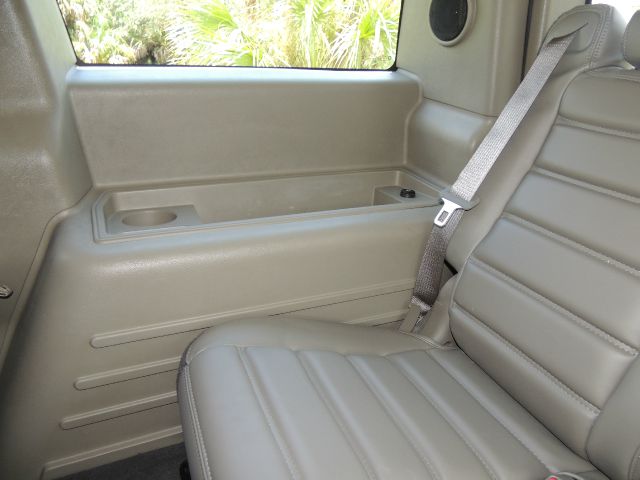 Hummer H2 2004 photo 7