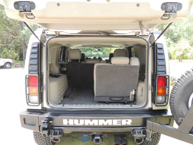 Hummer H2 2004 photo 77