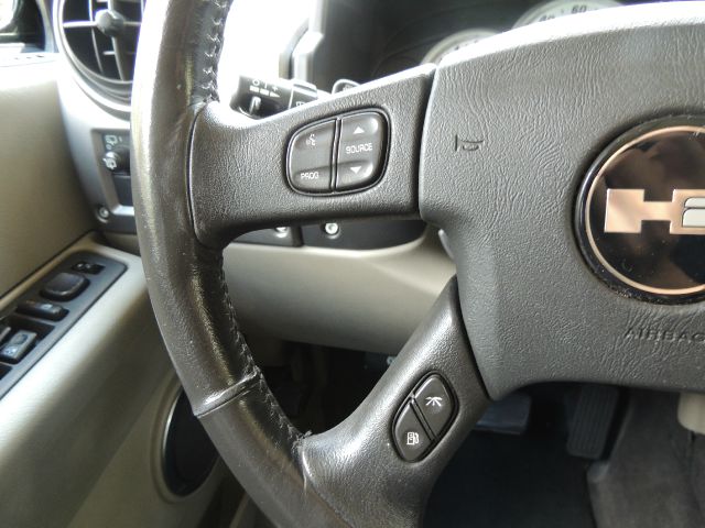 Hummer H2 2004 photo 93