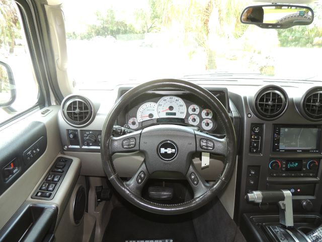 Hummer H2 2004 photo 96