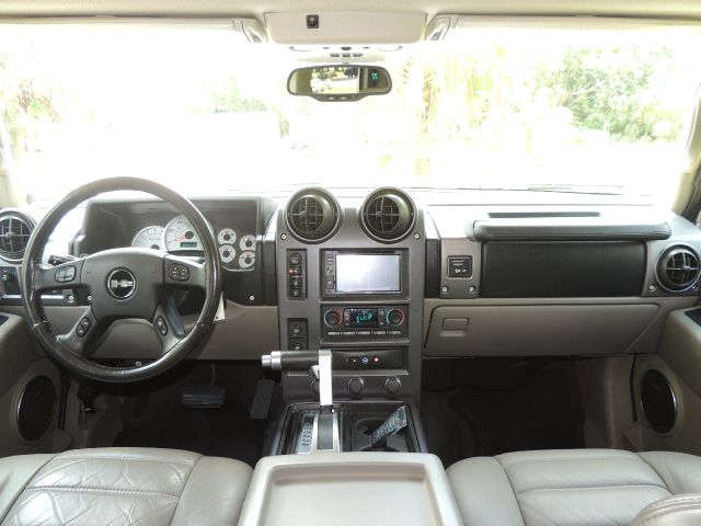 Hummer H2 2004 photo 98