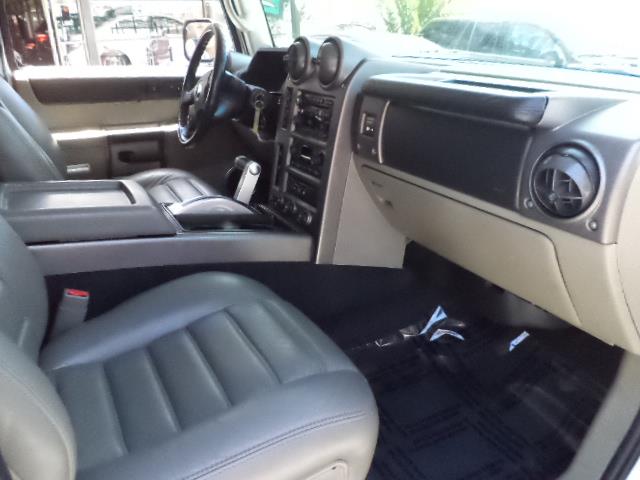 Hummer H2 2004 photo 3