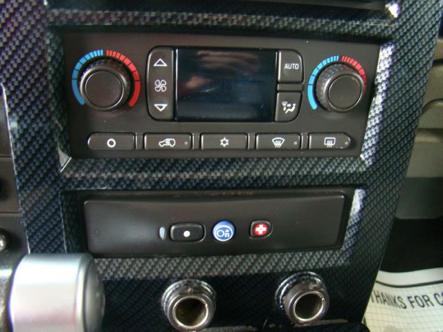 Hummer H2 2004 photo 12