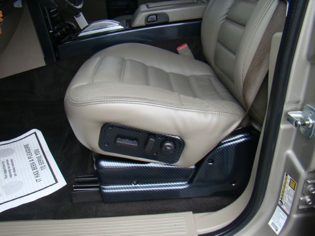 Hummer H2 2004 photo 22