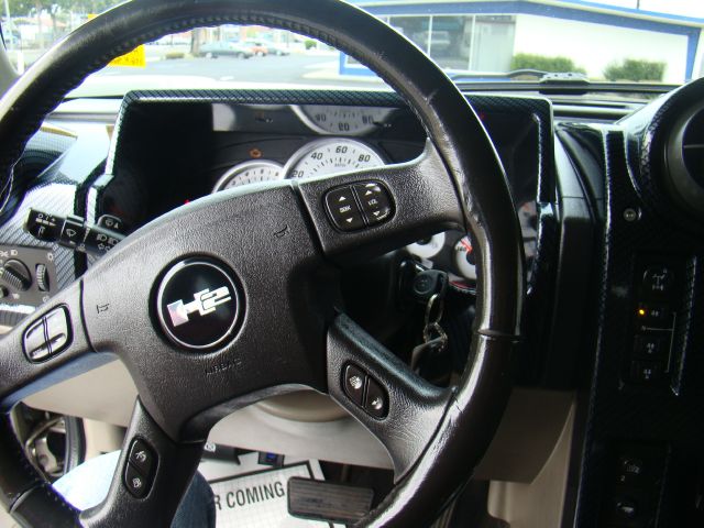 Hummer H2 2004 photo 9