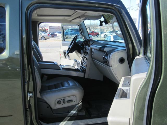 Hummer H2 2004 photo 14